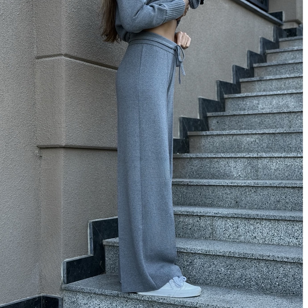 Прямі брюки з мериносової вовни у кольорі Сталь camel_merino_pants_right
