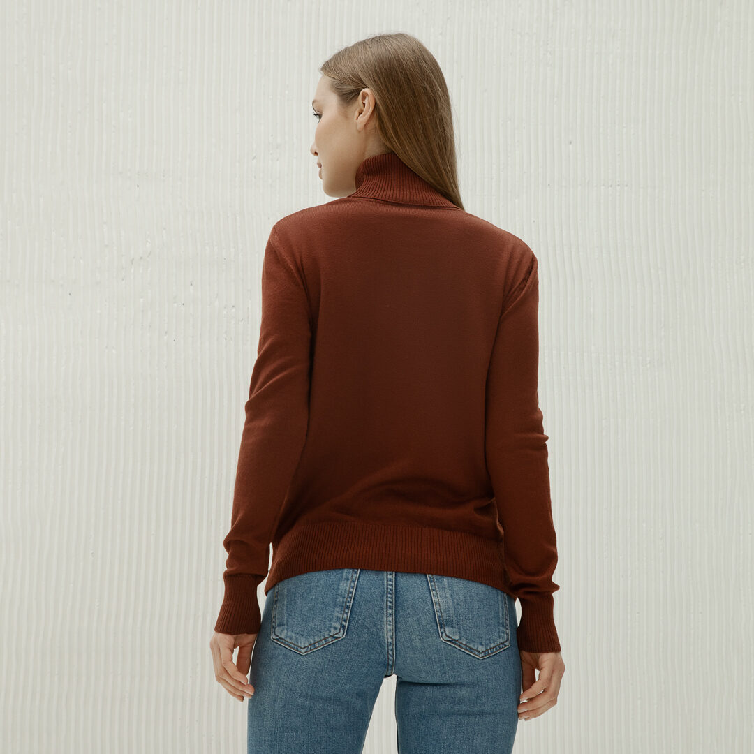 Гольф демісезонний базовий із мериносу Мідного кольору від LikeOn Демісезонний базовий гольф з мериносу мідного кольору від LikeOn — вигляд ззаду