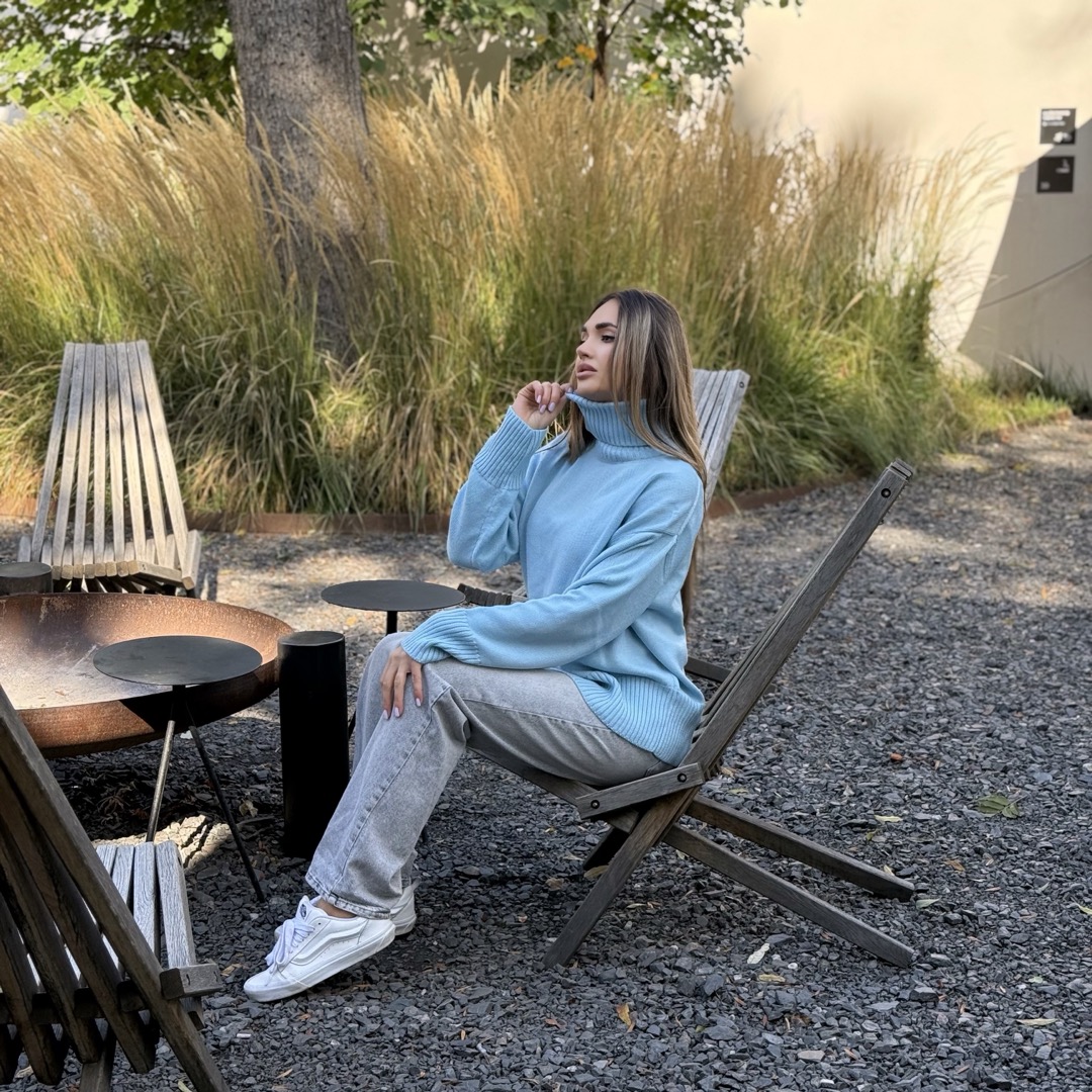 Светр вільної посадки Oversize з мериносу Блакитного кольору від LikeOn oversize_merino_blue_sit