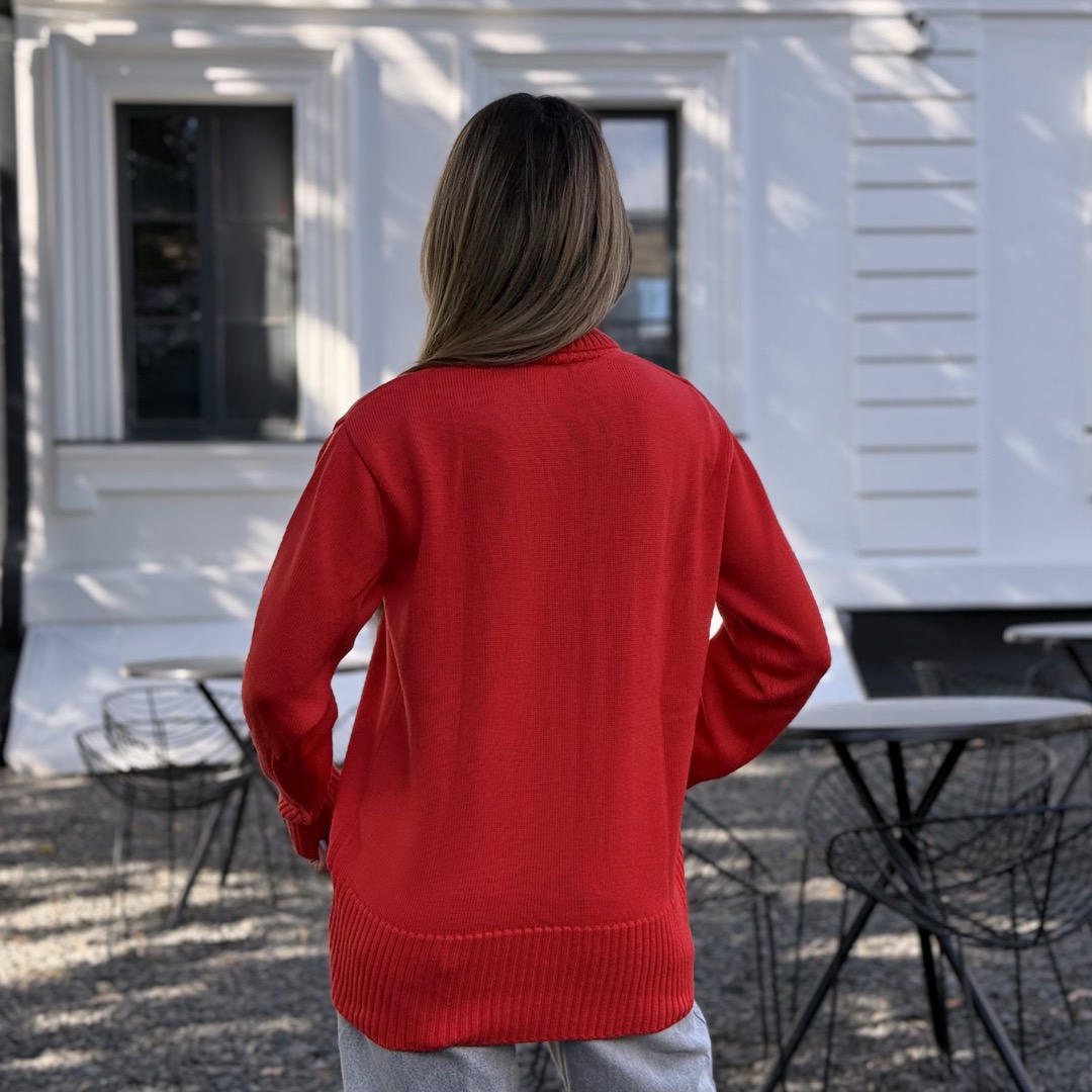 skuglenniy_svetr_koral_back