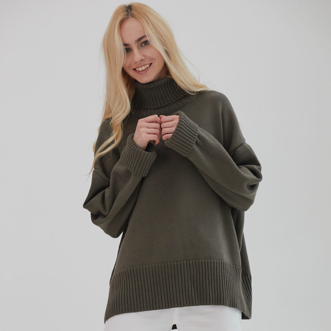 Светр вільного крою Oversize з мериносу у кольорі оливка від LikeOn